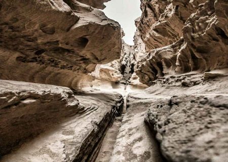 آشنایی با تنگه چاهکوه