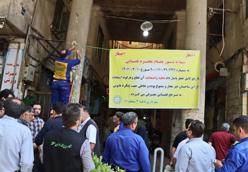 پلمب شدن پاساژ معروف خیابان ولی‌عصر