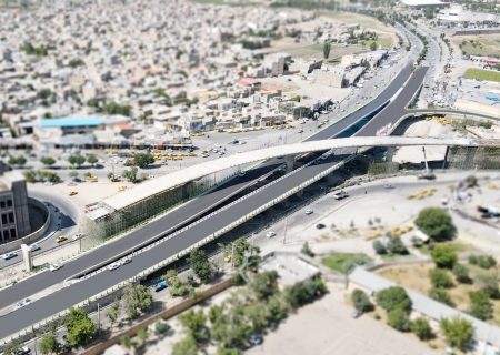 هوشمندسازی تقاطع‌های غیرهمسطح/ مکانیزاسیون پل‌های عابرپیاده همدان تا نیمه شهریورماه