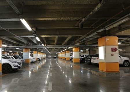 ایجاد ٣ هزار فضاى پارک جدید در پایتخت/ مشکل ترافیک با احداث پارکینگ حل نمى شود!